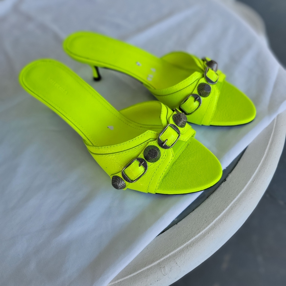 Balenciaga kitten heels - Picture 8 of 9